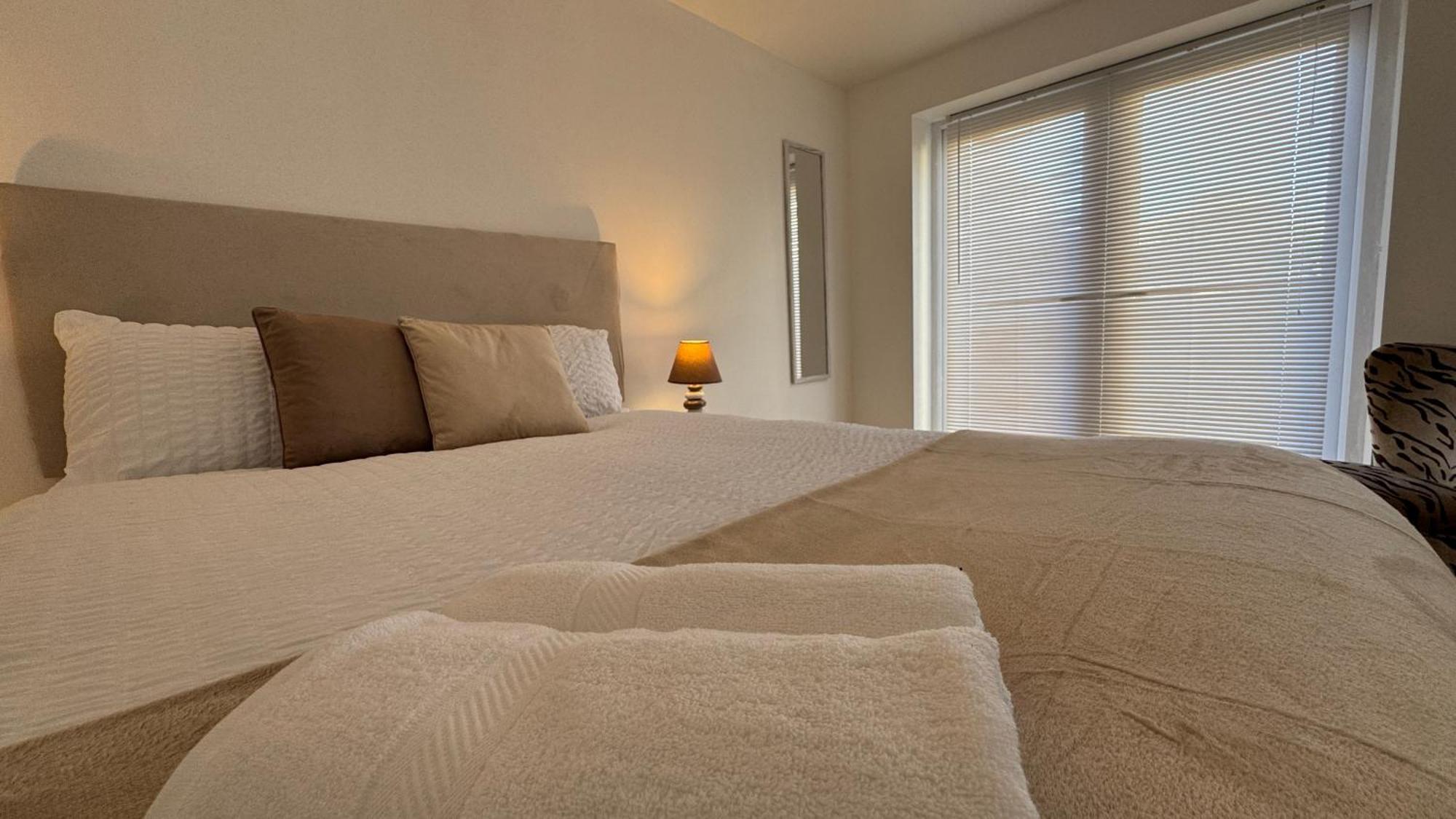 Little Luxe Shared House Hotell Bristol Exteriör bild
